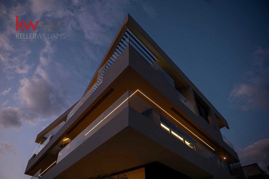 House in Vouliagmeni, Attica, Greece 3 - 18129683