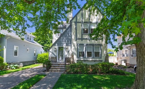 House in Malverne, New York, United States 1