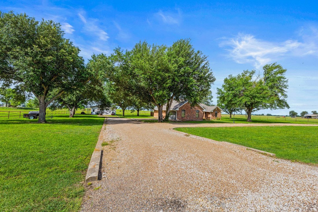 House in Thorndale, Texas, United States 4 - 18128452