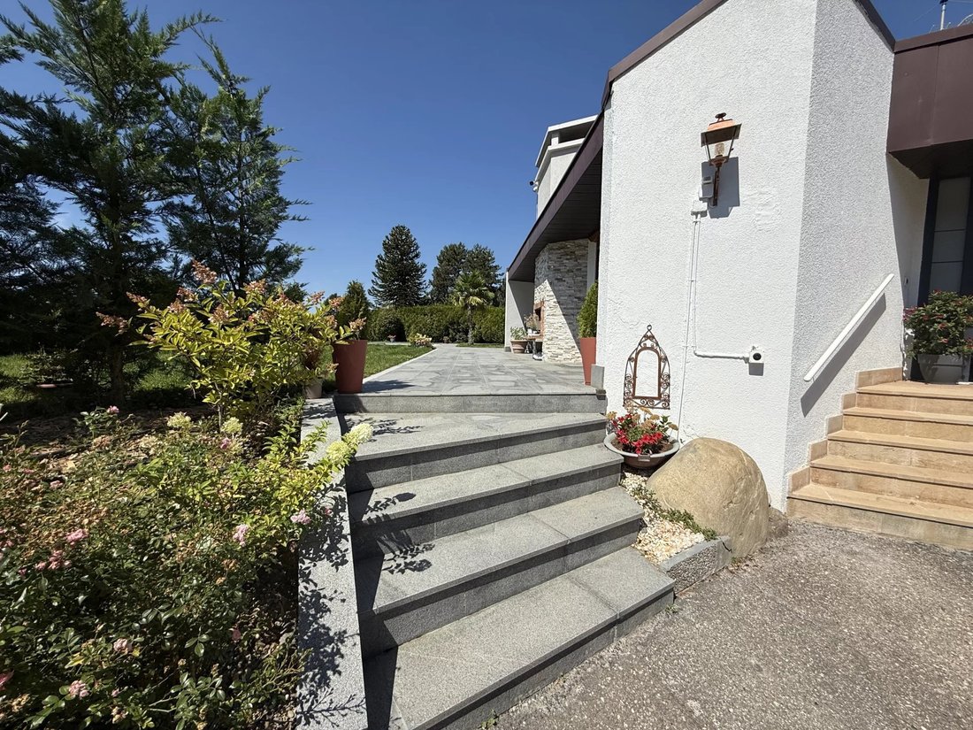 Villa in Vessy, Genève, Switzerland 2 - 16091152