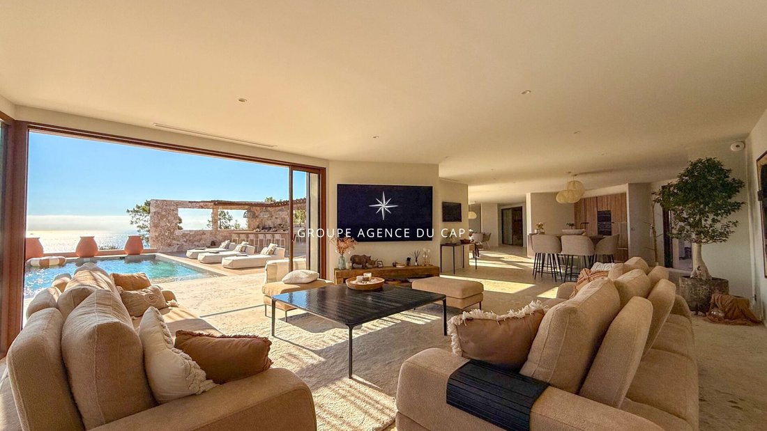 Villa in Les Issambres, Roquebrune-sur-Argens, France 4 - 18130549