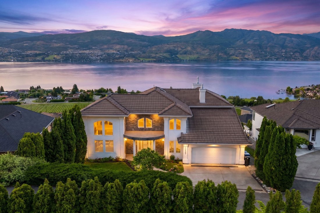 House in West Kelowna, British Columbia, Canada 1 - 18123660