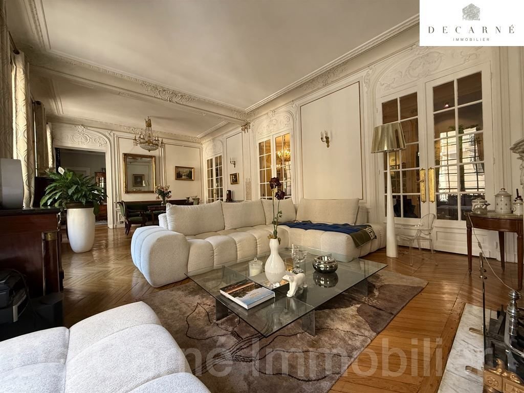 Apartment in Palais Royal, Paris 1er Arrondissement, Paris 3 - 18132314