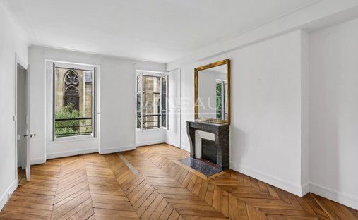 Apartment in Saint Thomas d'Aquin, Paris 7e Arrondissement, Paris 1