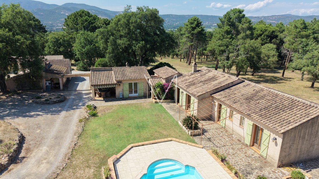 Finca en Le Plan-de-la-Tour, Provenza-Alpes-Costa Azul, Francia 4 - 16368958