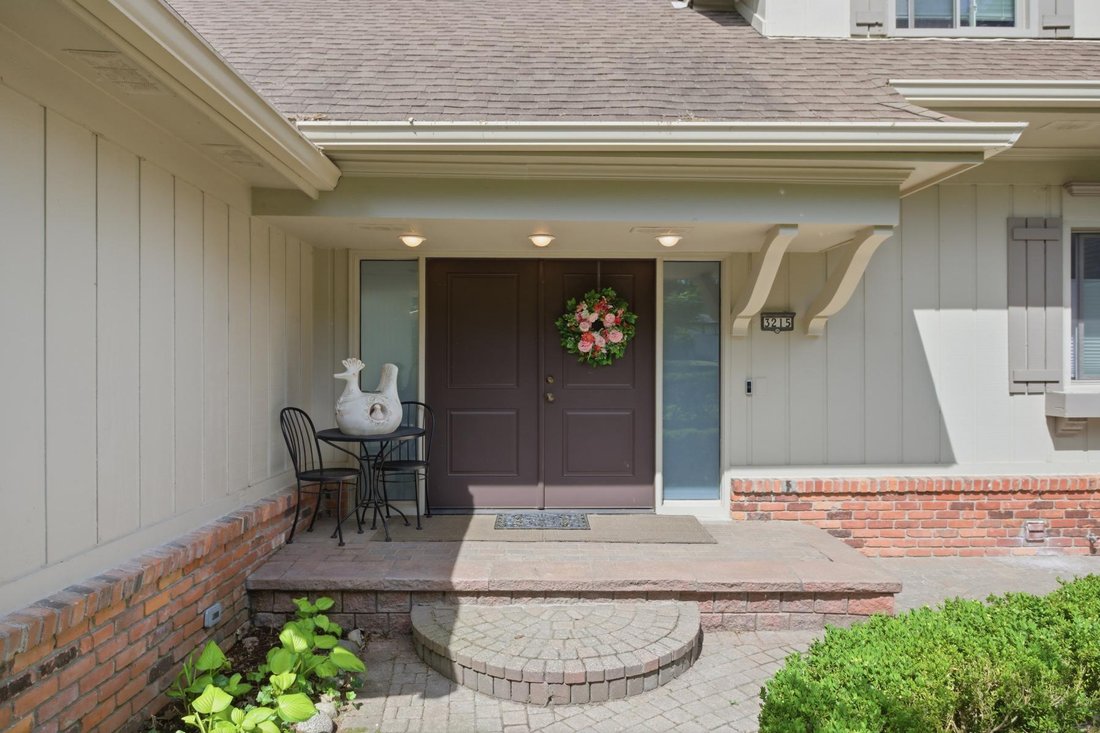 House in Orchard Lake Village, Michigan, United States 3 - 18131002