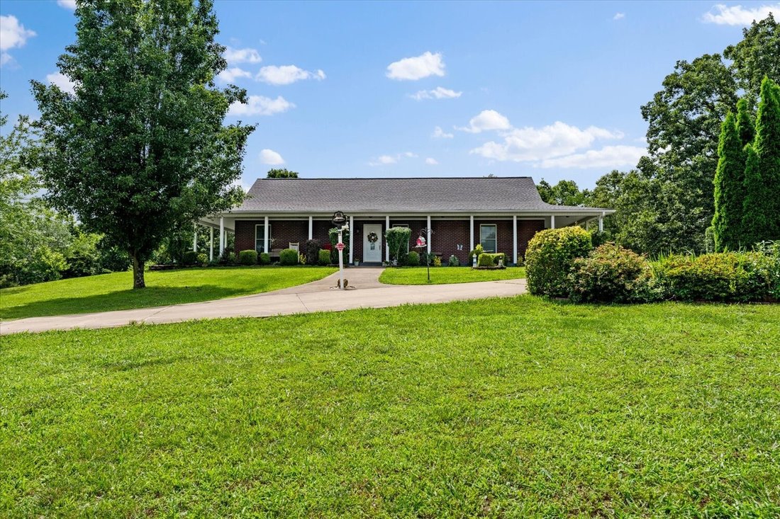 House in Hohenwald, Tennessee, United States 1 - 18132319