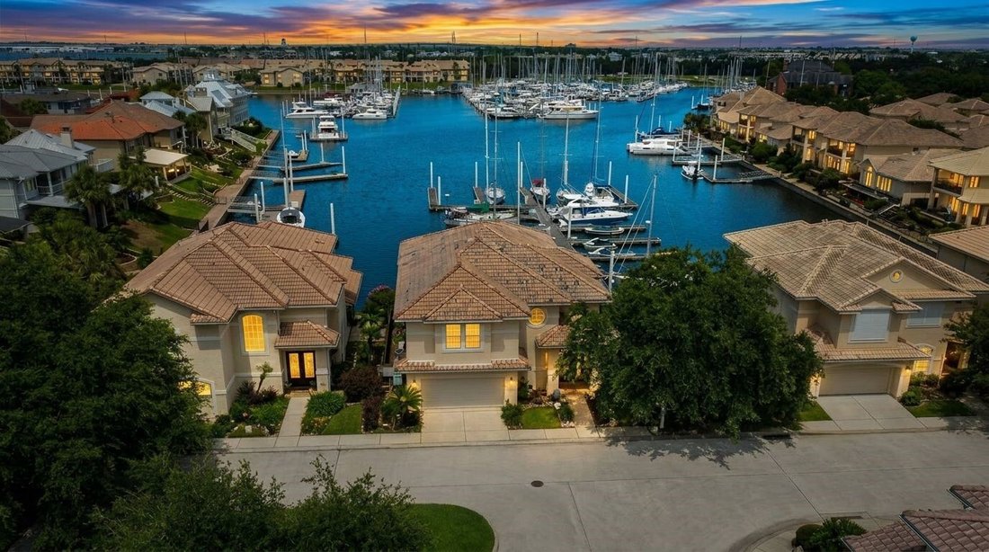 House in Kemah, Texas, United States 3 - 18095918