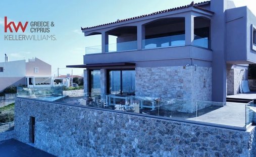House in Nea Makri, Attica, Greece 1