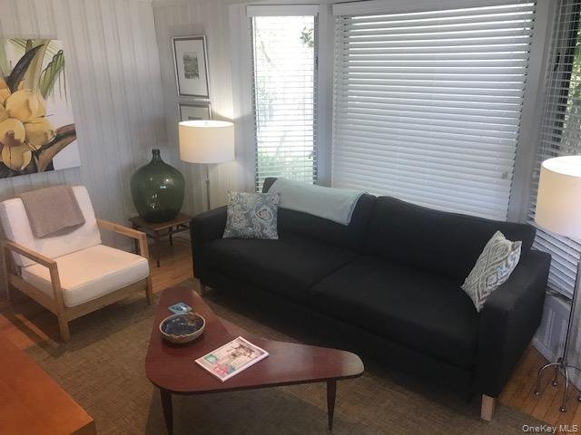 House in Yaphank, New York, United States 4 - 18131687