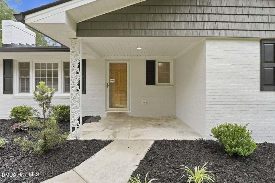 House in Aberdeen, North Carolina, United States 5 - 18131982