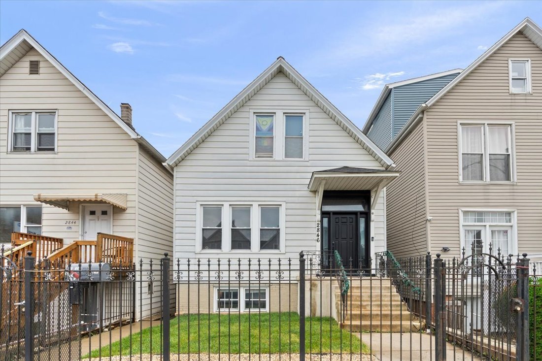 Chicago, Illinois, United States 1 - 18132677