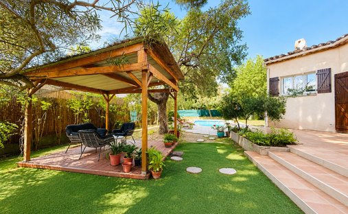 Villa a Esterni, Fréjus, Francia 1