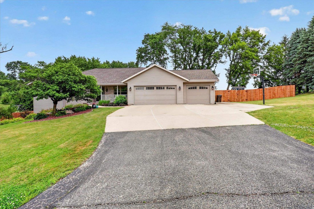 House in Whitewater, Wisconsin, United States 3 - 18131016