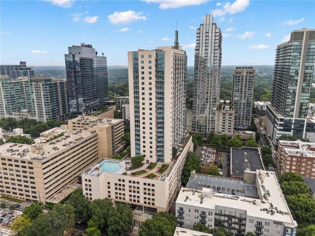 Condo in Atlanta, Georgia, United States 3 - 18132448