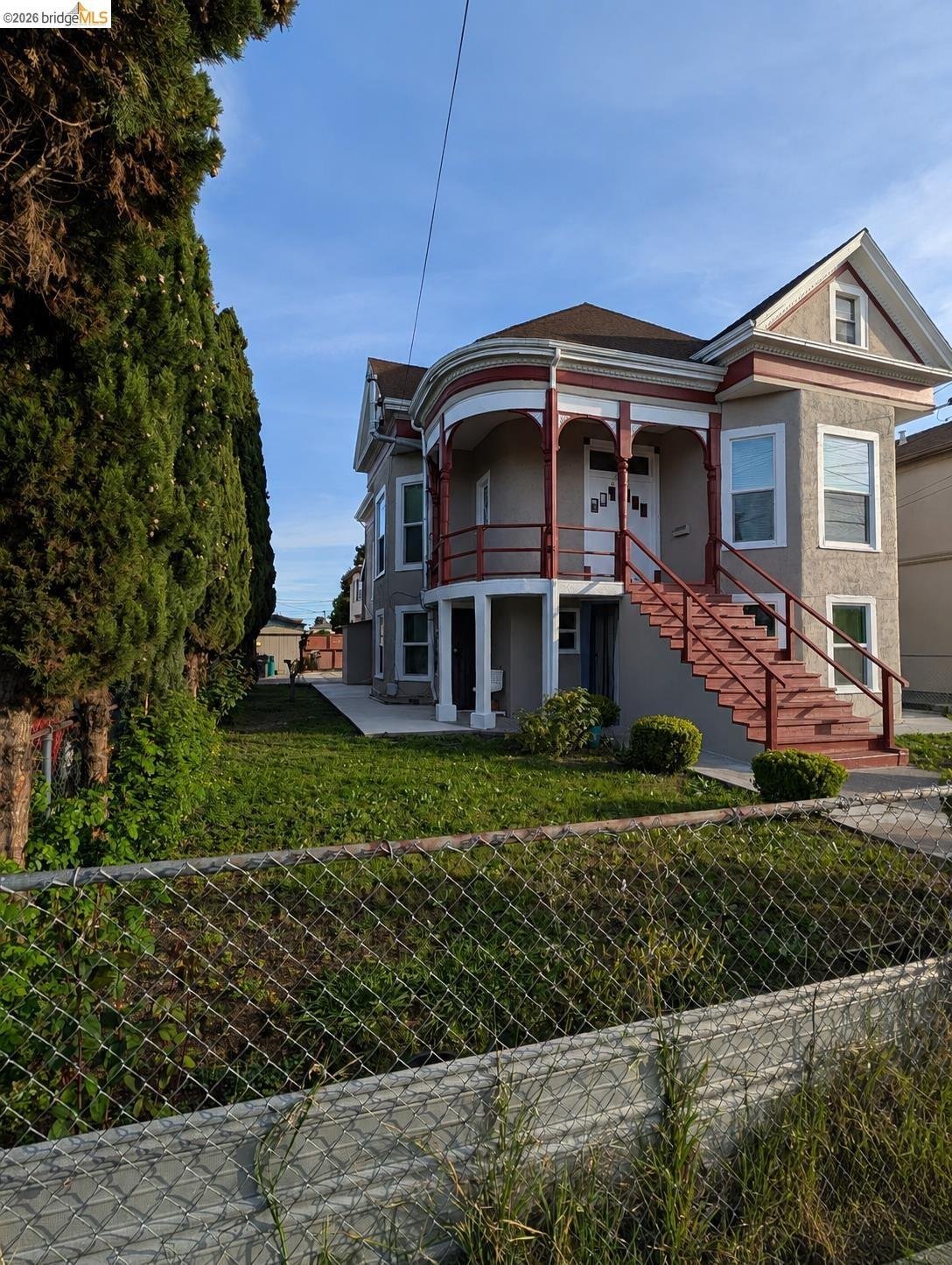 Oakland, California, United States 2 - 18124976