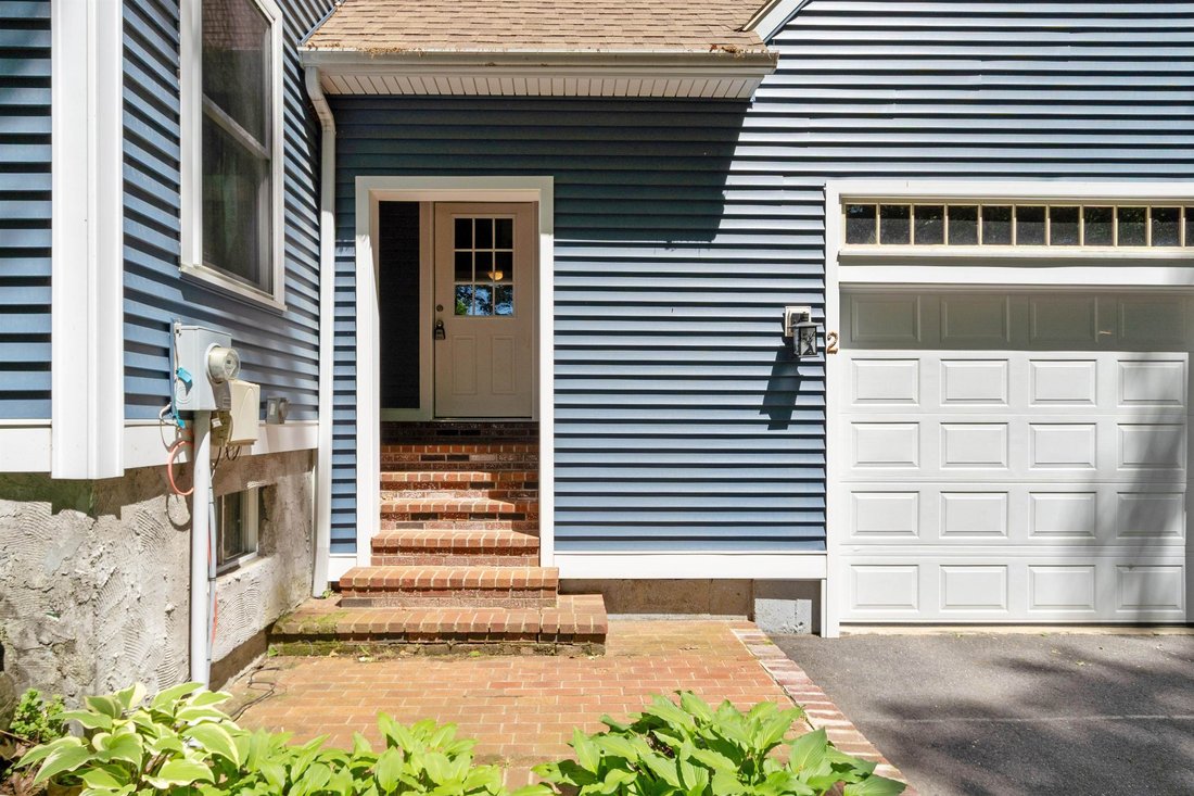 House in Derry, New Hampshire, United States 4 - 18128565
