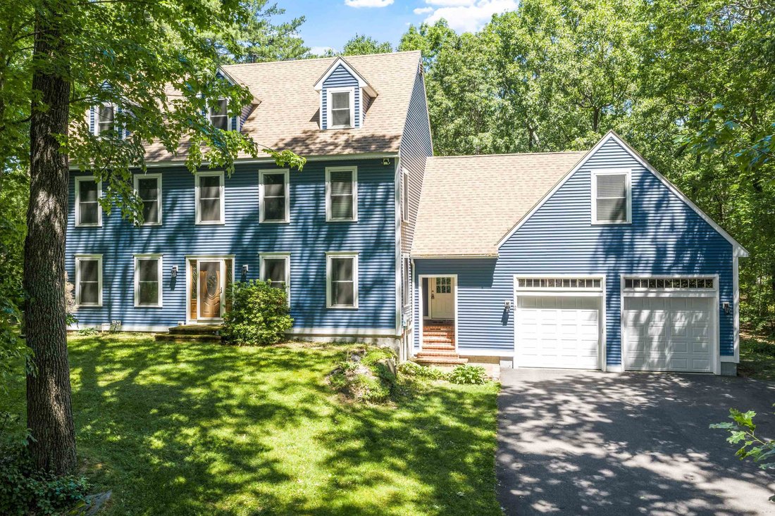 House in Derry, New Hampshire, United States 2 - 18128565