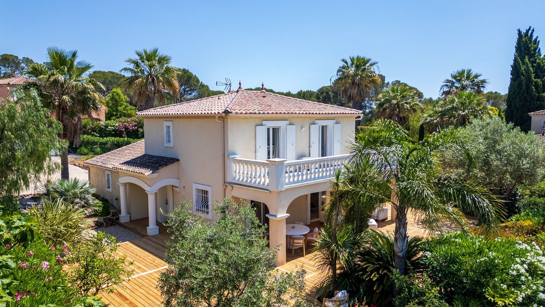Villa in Aiguebonne, Saint-Raphaël, France 1 - 18133694