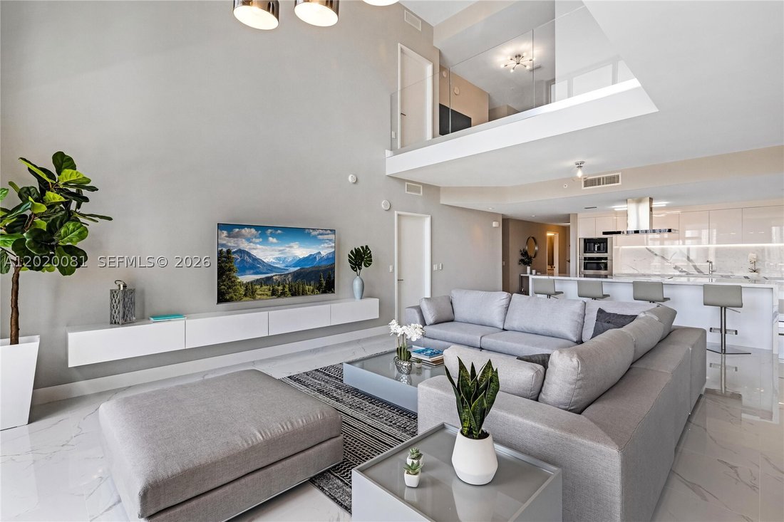 Condo in Sunny Isles Beach, Florida, United States 1 - 18132949