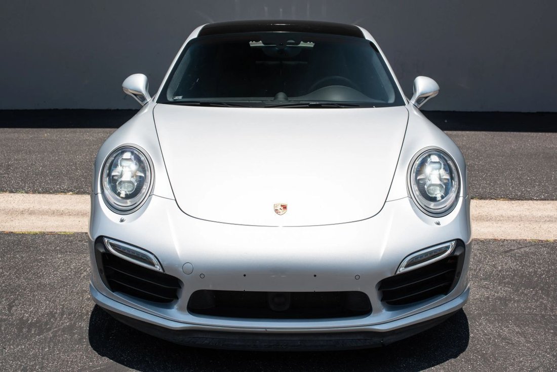 Coupe in Costa Mesa, CA, United States 4 - 18133829