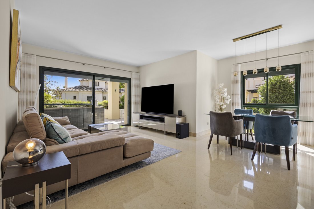 Apartment in Benahavis, Andalusia, Spain 2 - 18127671
