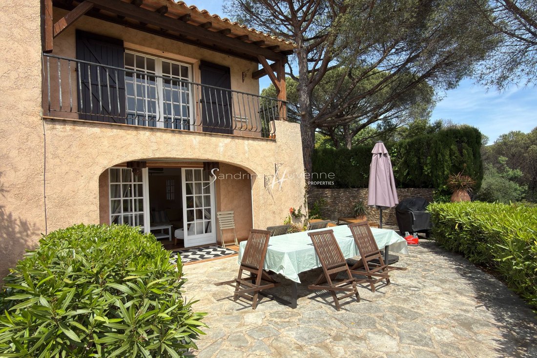 Villa in La Croix-Valmer, Provence-Alpes-Côte d'Azur, France 1 - 16280995