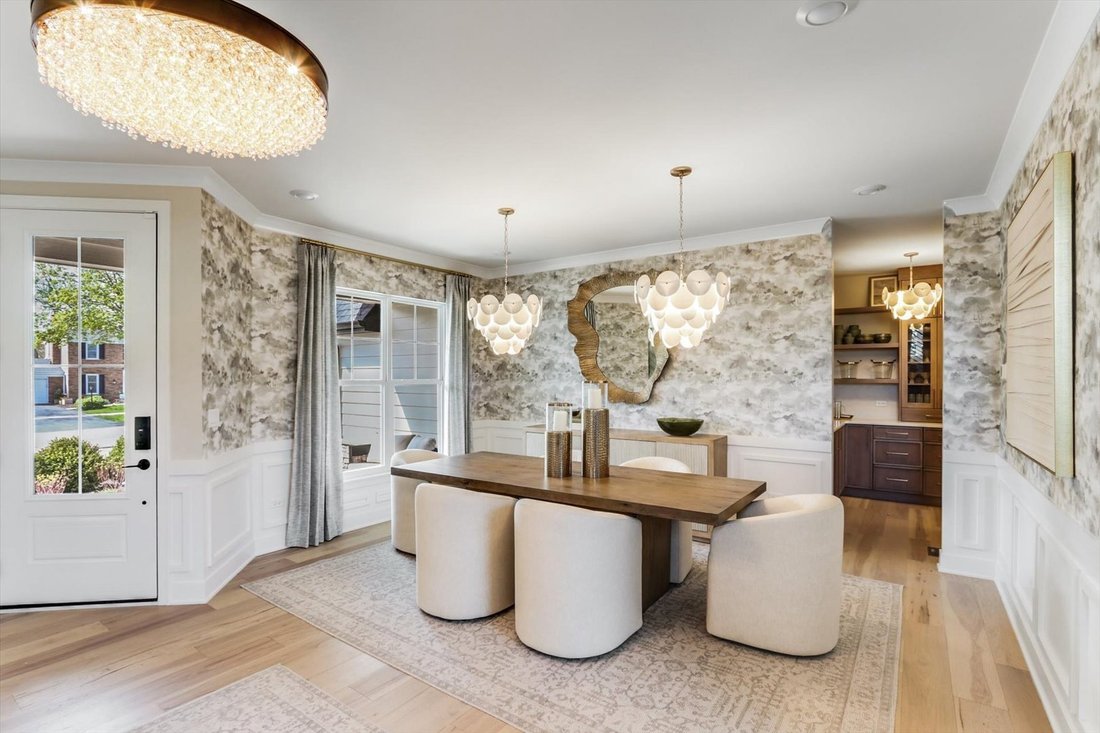 House in Downers Grove, Illinois, United States 2 - 18132701