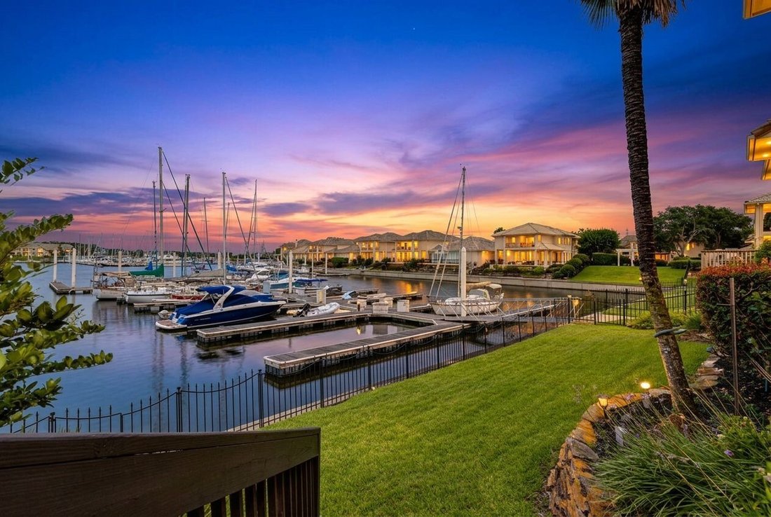 House in Kemah, Texas, United States 5 - 18095918