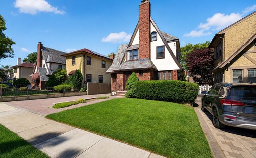 House in New York, New York, United States 1
