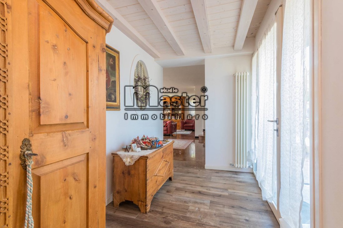 Villa in Outside the Walls, Treviso, Veneto 2 - 18134332