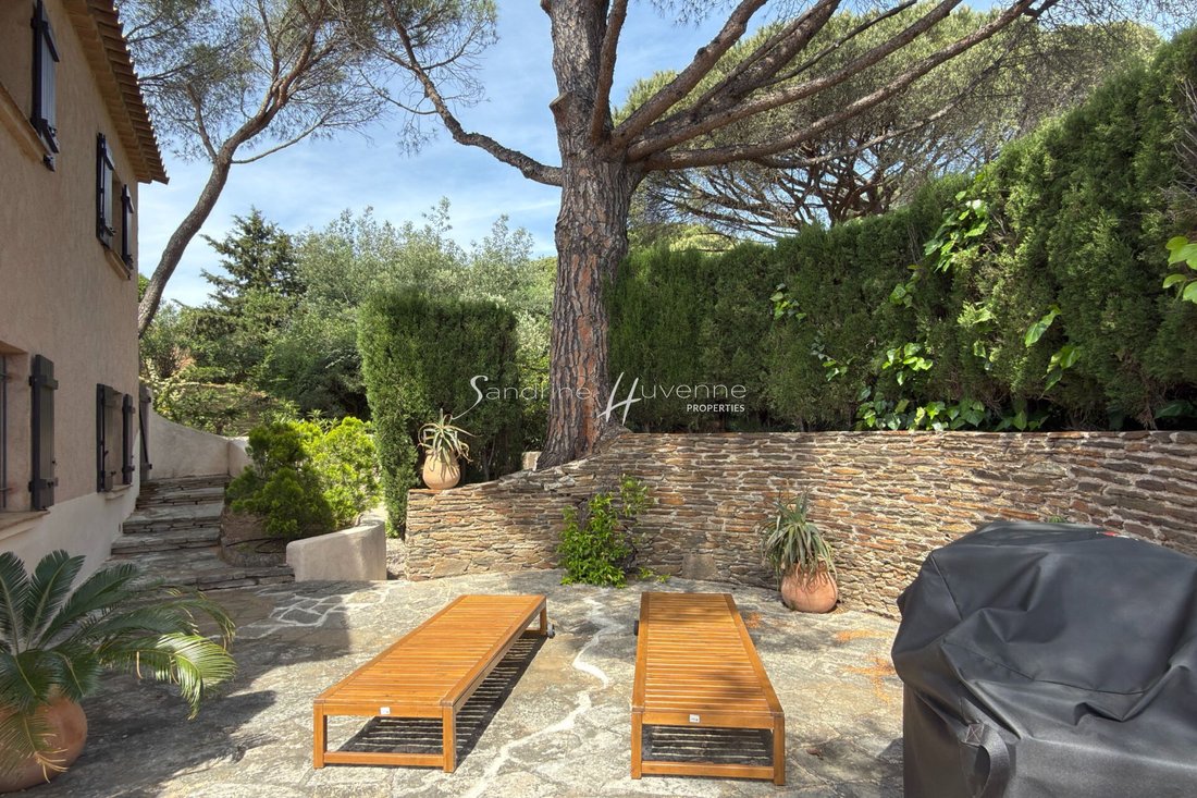 Villa in La Croix-Valmer, Provence-Alpes-Côte d'Azur, France 4 - 16280995