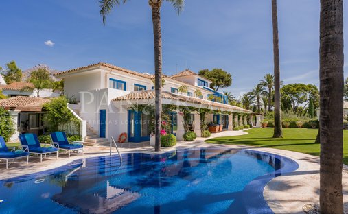 Villa in Golden Mile, Andalusia, Spain 1