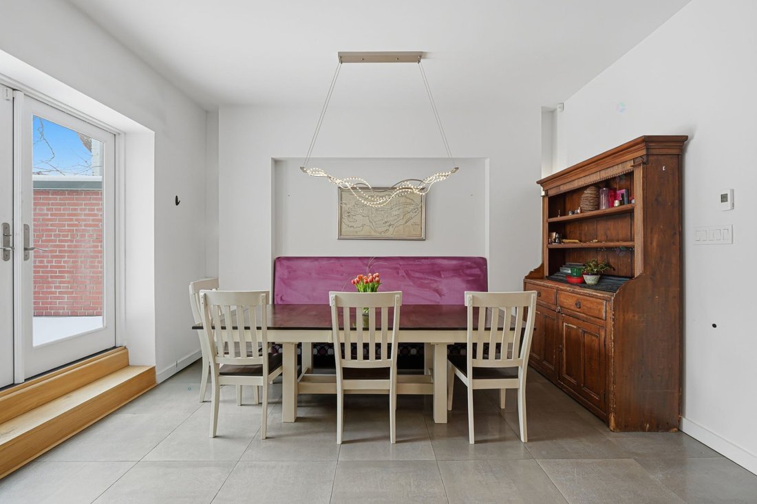 House in Westmount, Quebec, Canada 5 - 18133331