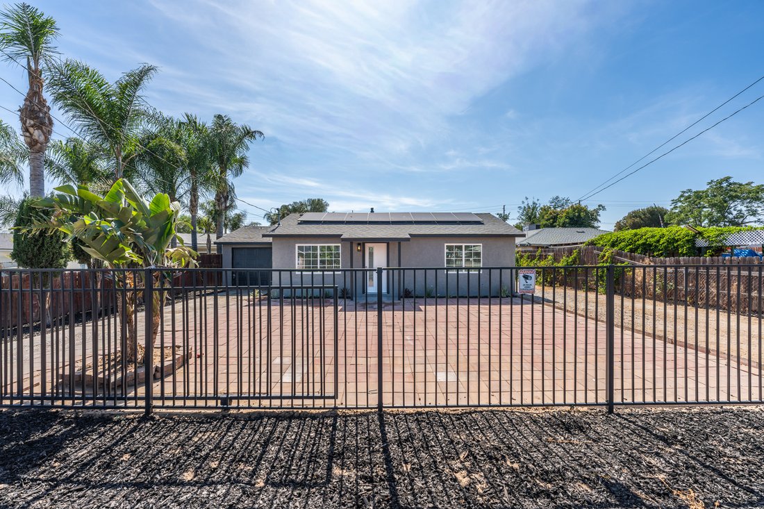 House in Bloomington, California, United States 2 - 18130173