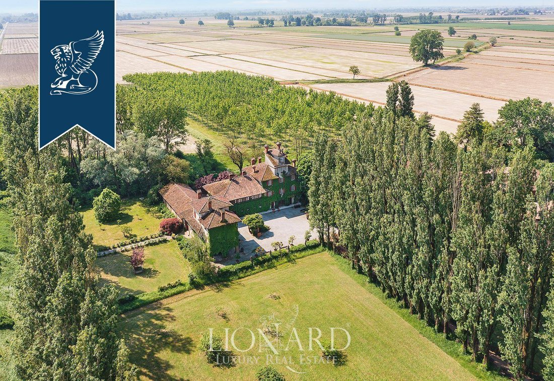 Villa in Zinasco, Lombardy, Italy 2 - 18132875