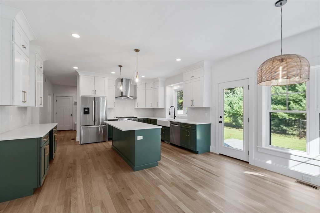 House in Littleton, Massachusetts, United States 3 - 18128940