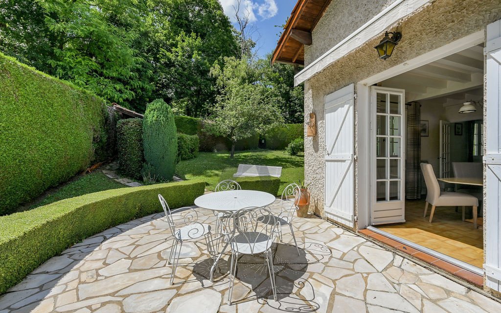 House in Saint-Cyr-au-Mont-d'Or, Auvergne-Rhône-Alpes, France 3 - 18128354