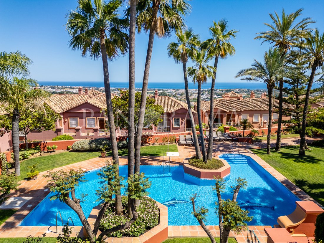 Townhouse in La Quinta, Benahavis, Andalusia 2 - 18130117