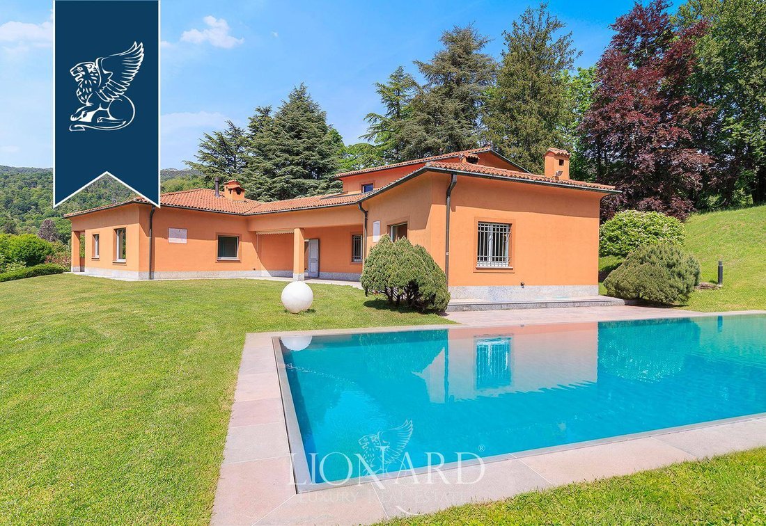 Villa in Tavernerio, Lombardy, Italy 3 - 18132829