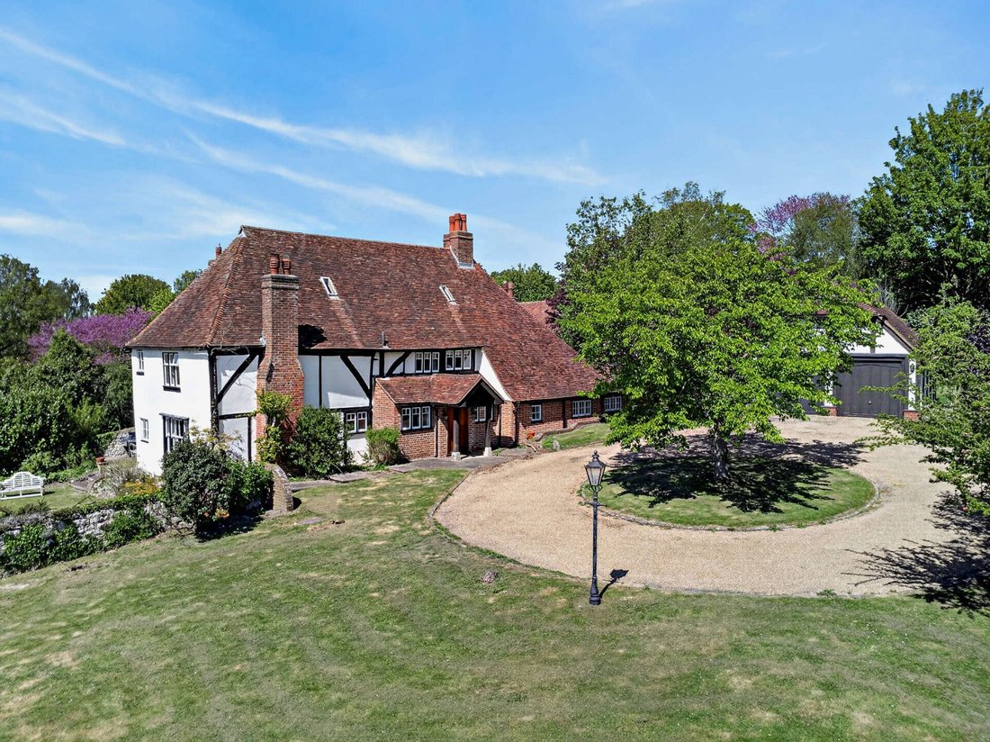 House in Chart Sutton, England 1 - 18127633