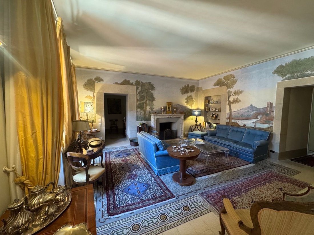 Apartment in Historic Center, Lucca, Tuscany 1 - 17808219