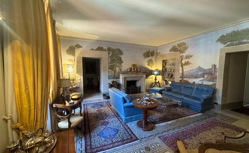Apartment in Historic Center, Lucca, Tuscany 1