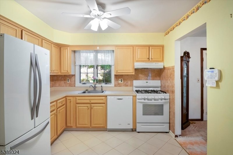 House in Rockaway, New Jersey, United States 2 - 18134106