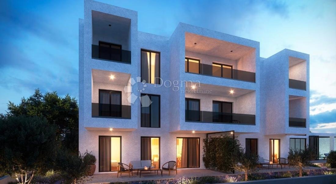 Maison à Opcina Bilice, Comitat de Šibenik-Knin, Croatie 3 - 18133498