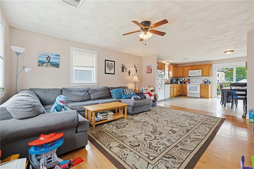 Apartment in Bristol, Rhode Island, United States 4 - 18130287