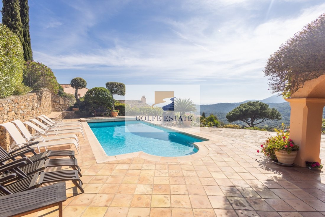 Villa in La Croix-Valmer, Provence-Alpes-Côte d'Azur, France 2 - 18132365