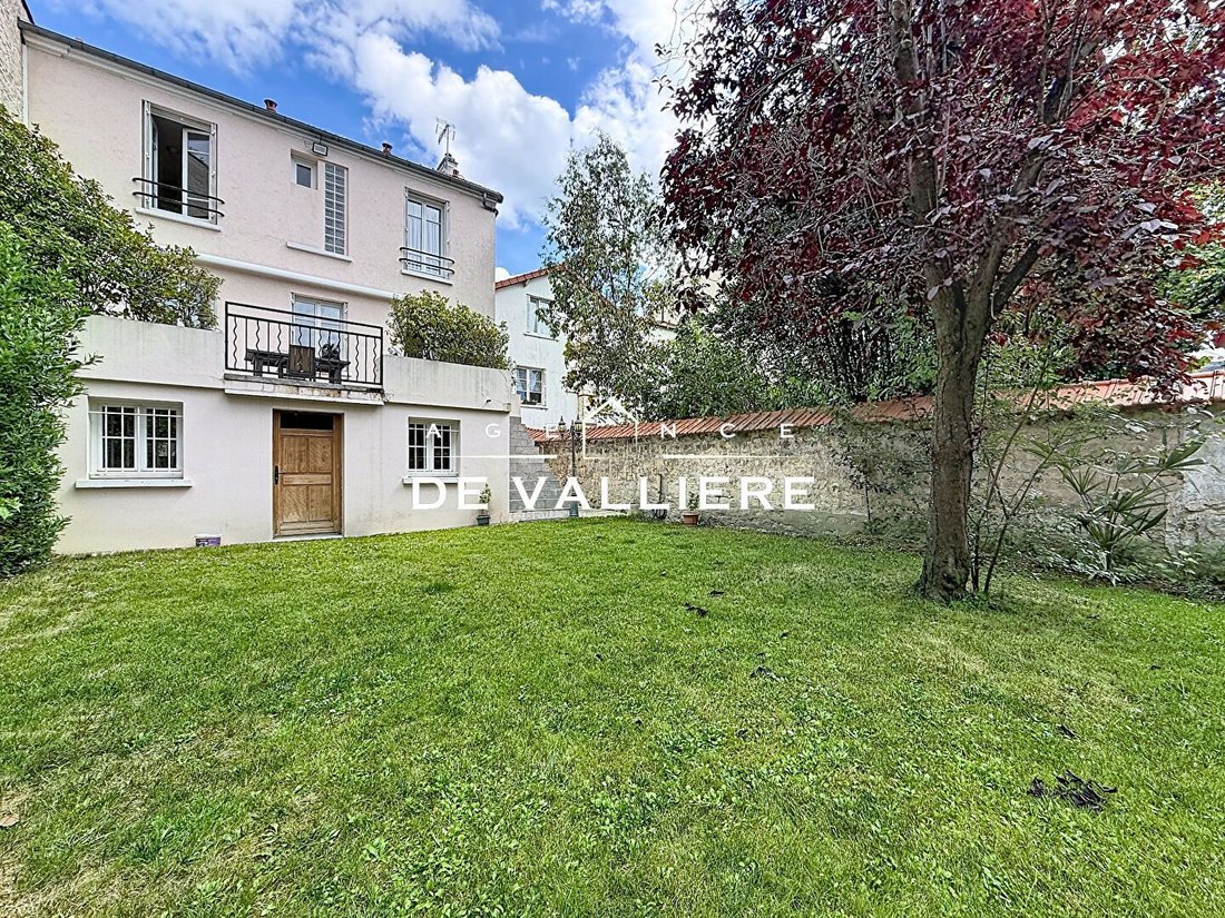 House in Centre Ville, Rueil-Malmaison, France 1 - 18128025