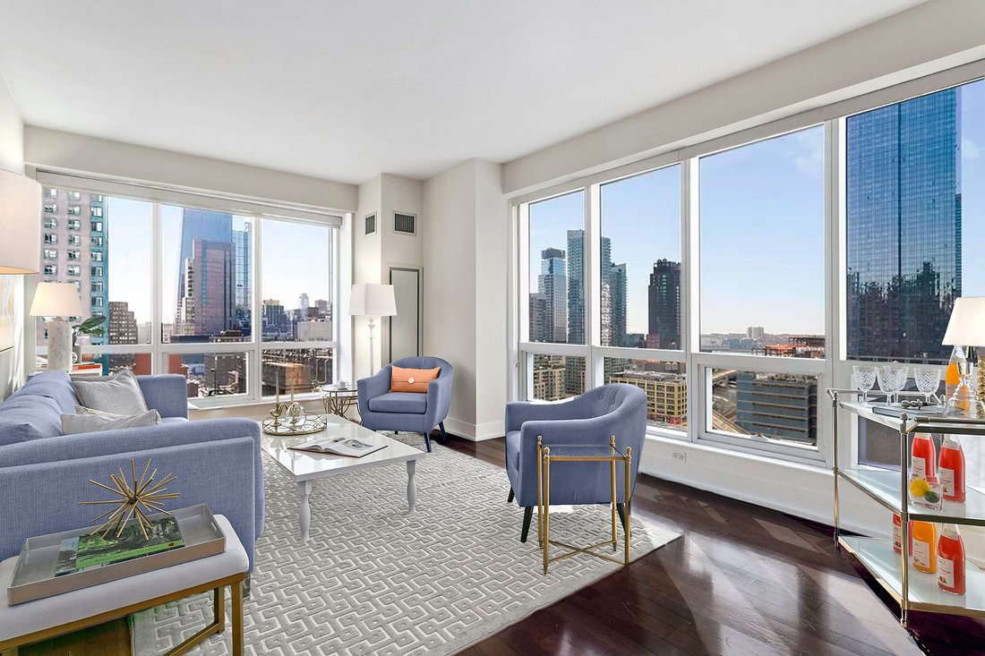 Condo in New York, New York, United States 1 - 17702822