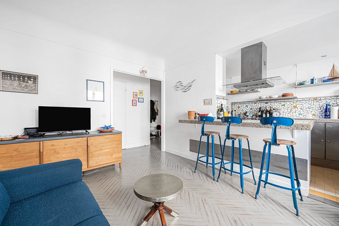 Apartment in Palais Royal, Paris 1er Arrondissement, Paris 3 - 18128069